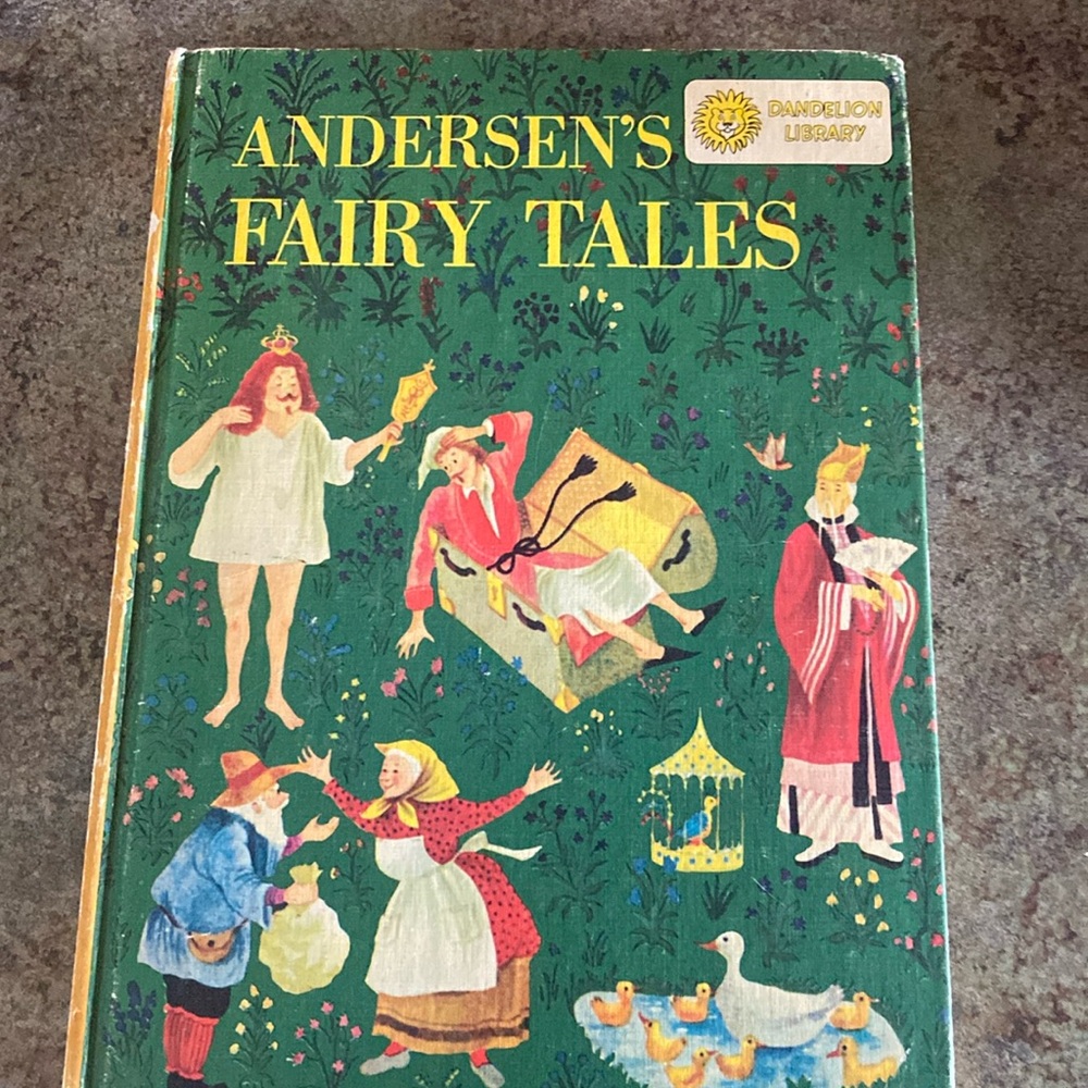 Children’s Dandelion Topsy Turvy Book with two parts
